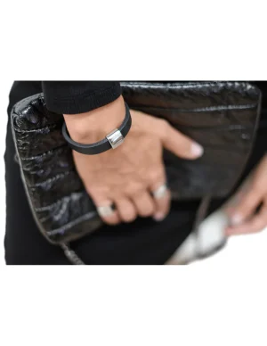 Moora Czarna delikatna bransoleta ze skóry oraz pozłacanej stali szlachetnej* Bransolety