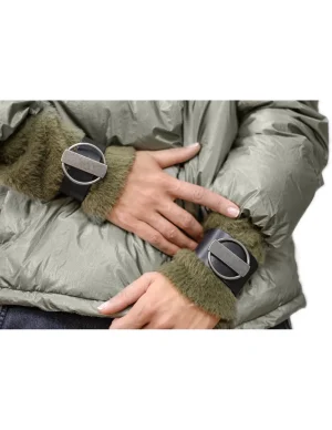 Moora Czarna szeroka bransoleta ze skóry oraz stali* Bransolety