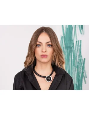 Moora Naszyjnik z ręcznie szytej skóry oraz stali szlachetnej* Naszyjniki