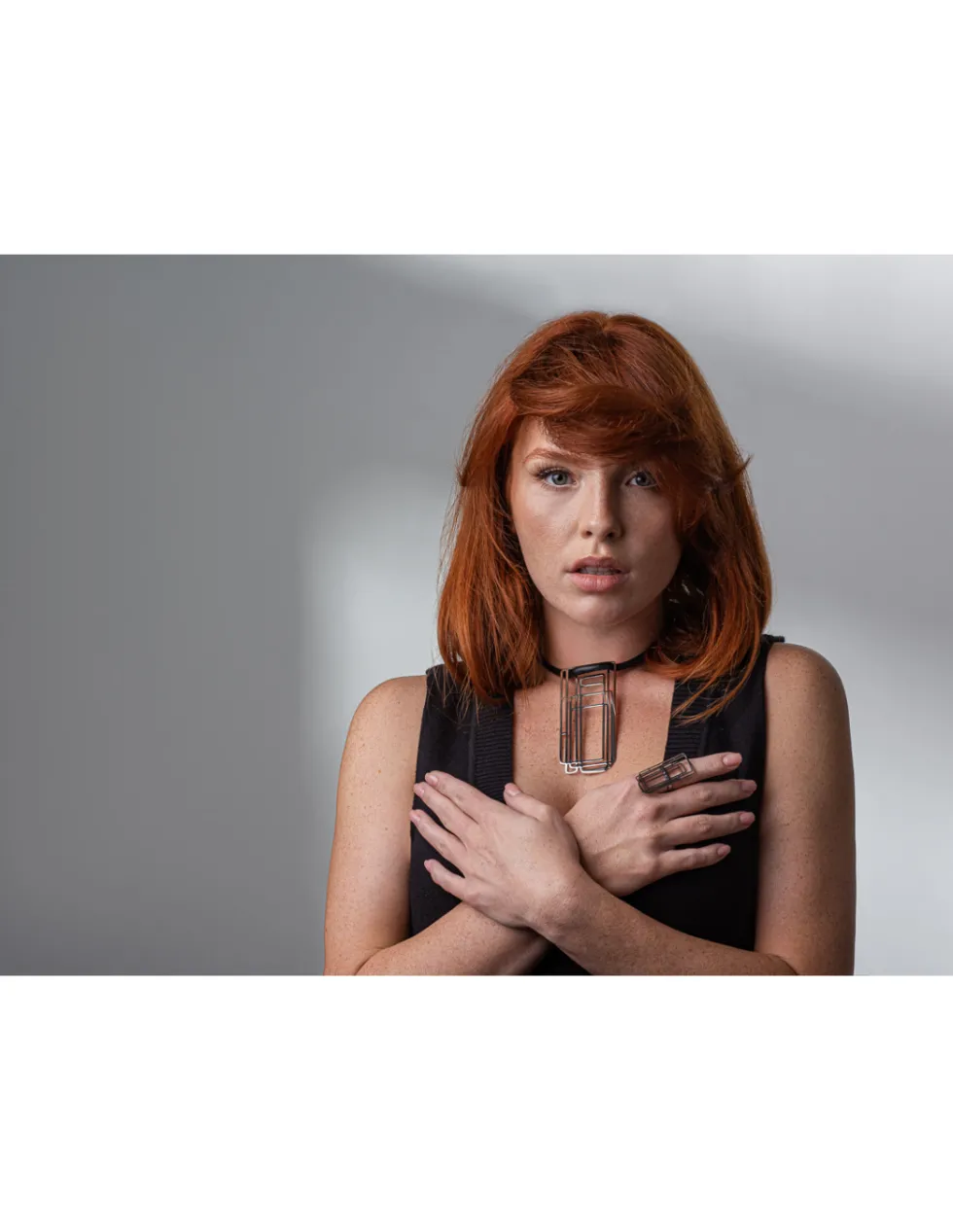 Moora Naszyjnik ze skóry z ozdobą zawieszką* Naszyjniki