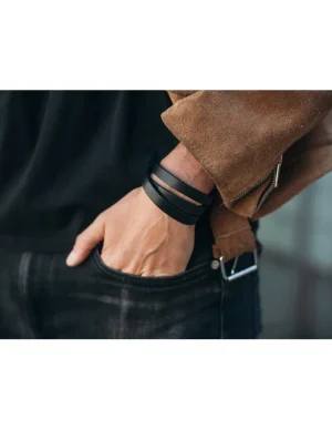 Moora Potrójnie owijana czarna bransoleta ze skóry oraz stali* Bransoletki